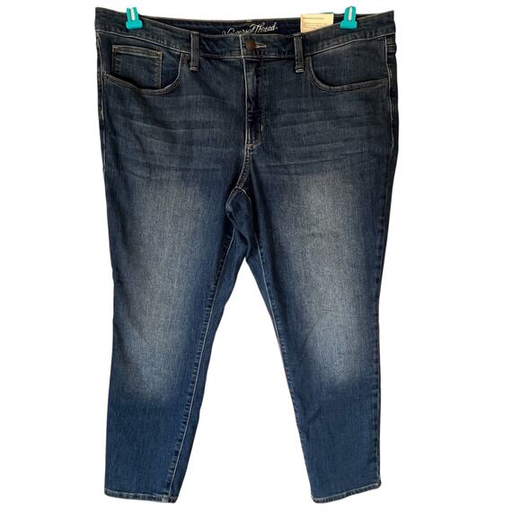 NWT! Universal Thread Medium Wash Mid Rise Skinny Jean Size 18 Short - Picture 1 of 12